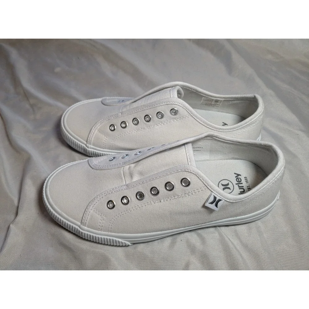 Hurley Chloe Women's White Slip On Shoes No Laces Size 6M